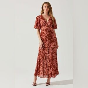 ASTR the Label Kenzie Floral Maxi Dress Womens M Rust Floral